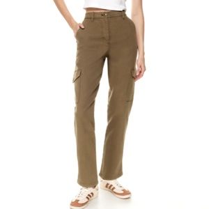 NWT Aritzia Wilfred Free Modern Cargo Pant